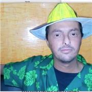 Profesor de música con 30 años de experiencia ofrece clases personalizadas a domicilio en Santa Marta. Todas las edades